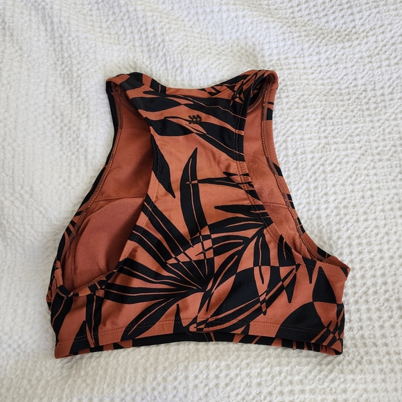 All in Motion Bra Tank - Small - Picture 4 of 5